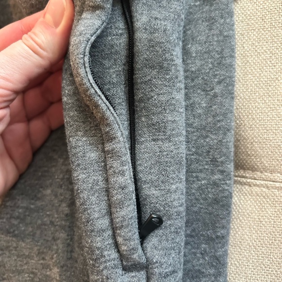 Fabletics Gray Sweatpants with Elastic Waistband and Cuffed Ankles - Picture 2 of 5